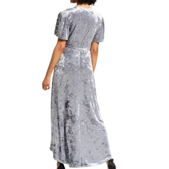 Xhilaration Gray Crushed Velvet Wrap Midi Dress NWT Size Small - Picture 2 of 3
